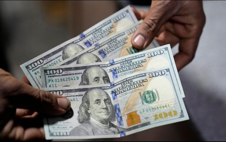 El Índice Dólar amanece con una apreciación marginal de 0.1% este jueves. AP/ARCHIVO