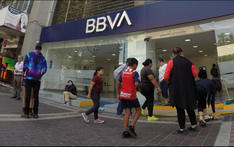 Las instituciones bancarias suspenderán sus operaciones el 1° de mayo. EL INFORMADOR/ARCHIVO