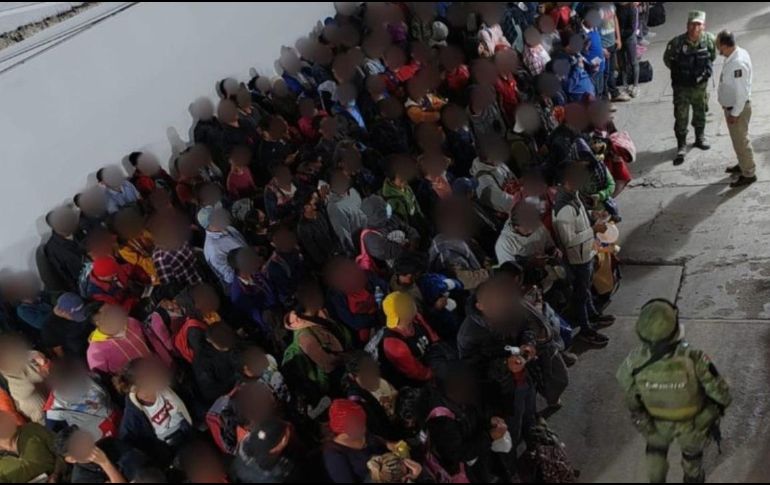 Entre los migrantes rescatados había 13 menores de edad. ESPECIAL