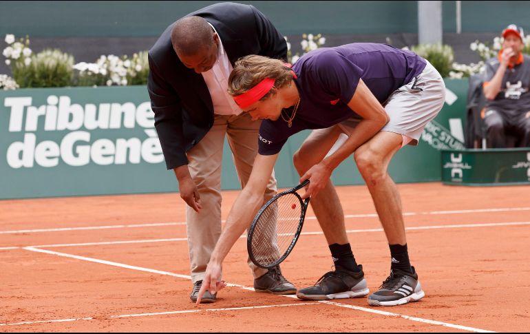 Ahora reemplazados por la tecnología, los jueces de línea han sido una parte muy importante en el tenis durante muchos años. ARCHIVO/EFE