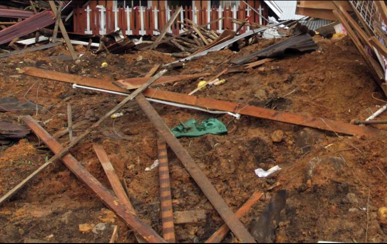 La caída de escombros interrumpió el servicio ferroviario en dos líneas de Metrolink y Pacific Surfliner de Amtrak. EFE/ARCHIVO