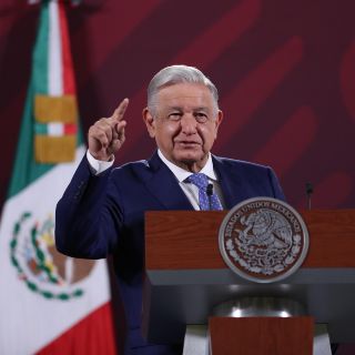 López Obrador califica de "tóxicos" a medios por rumores de su salud