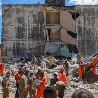 Se desploma edificio residencial en Brasil; hay 3 muertos