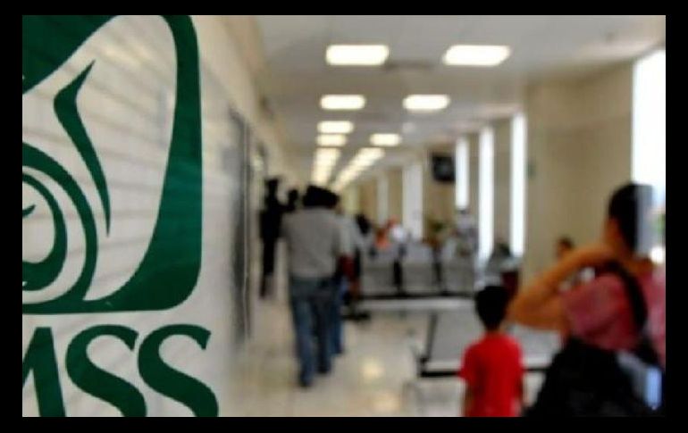 El martes 2 de mayo recibirán su pago los pensionados del IMSS. ESPECIAL