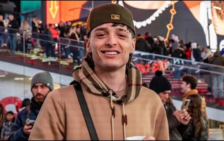 Peso Pluma fue comparado con Bad Bunny. SUN