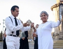 Juan Pedro Trujillo y Claudia Velázquez encontraron en el danzón un estilo de vida. EL INFORMADOR/C. Zepeda