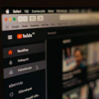 Encarcelan a youtuber por "realizar tareas domésticas de manera sexual"