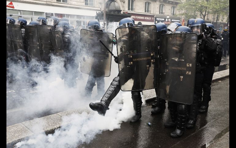 El Ministerio del Interior ha movilizado en total a 12 mil policías en toda Francia para hacer frente a incidentes. EFE/C. Petit
