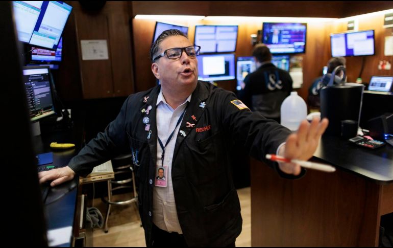 Los sectores con mayores ganancias en la apertura de hoy eran el de industriales y el de materias primas. EFE/ARCHIVO