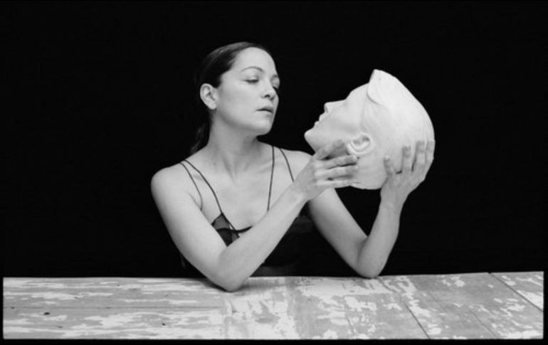 Lafourcade presentó a sala llena su libro en Buenos Aires el lunes 1 de mayo