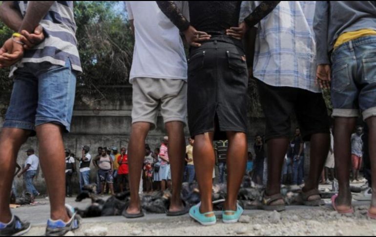 Las víctimas aparentemente fueron sacadas con vida del barrio de Jalousie, a las afueras de Puerto Príncipe. ESPECIAL