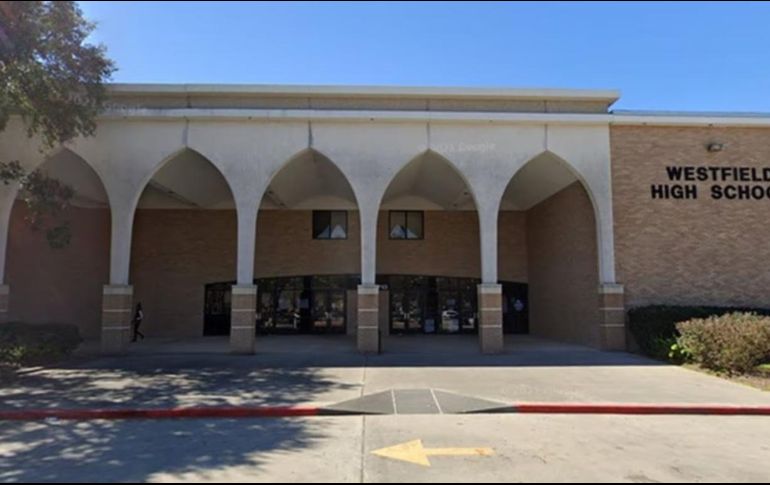 Al final la maestra resultó hospitalizada con golpes en la cabeza. SUN