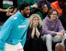 Embiid perseguía por años el llevarse el premio al Jugador Más Valioso de la NBA y finalmente ayer fue designado como tal. EFE/C. Gunther