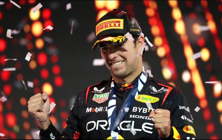 Checo Pérez puntualizó que está trabajando para cumplir su sueño. Twitter/@SChecoPerez