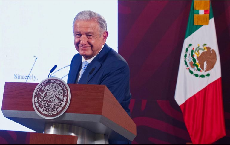 De nuevo, López Obrador atribuyó propiedades lujosas a Loret de Mola y le pidió transparentarlas. EFE/Presidencia de México