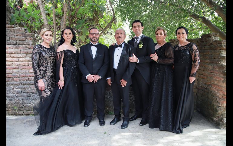 Paloma Altamirano, Nora Altamirano, Carlos Altamirano, Manuel Altamirano, Manuel Altamirano, Yolanda Rojas y Yoly Altamirano