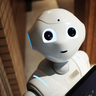 Inteligencia Artificial: Cada empleo tendrá un copiloto robot, dice Microsoft