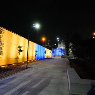 Abren andador para llegar a pie al estadio Akron desde el Peribús