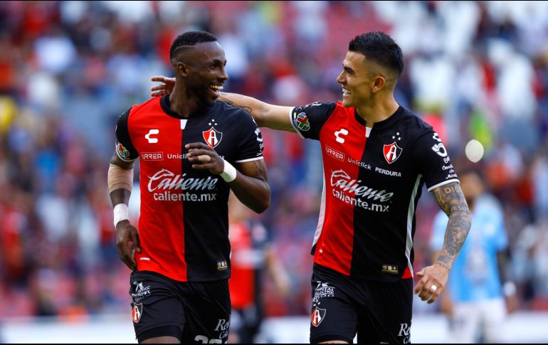 Julián Quiñones y Luis Reyes, durante el partido de la jornada 15 del torneo Clausura 2023 . IMAGO 7
