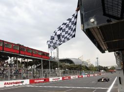 De sus seis victorias en la F1, Checo Pérez ha ganado cinco en circuitos urbanos: dos veces en Bakú, además de Mónaco, Singapur y Arabia Saudita. AFP