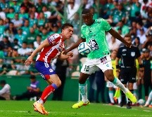 Uziel García (Atl. San Luis) y Joel Campbell (León), durante el partido de la jornada 10 del torneo Clausura 2023. IMAGO 7