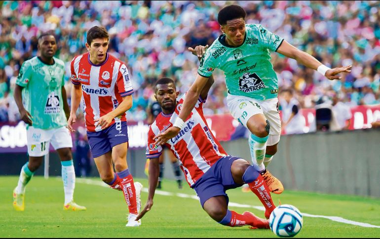 León se impuso a los potosinos por 2-0 en la Fecha 10 del torneo. IMAGO7