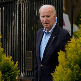 Biden declara luto nacional tras tiroteo en centro comercial de Texas