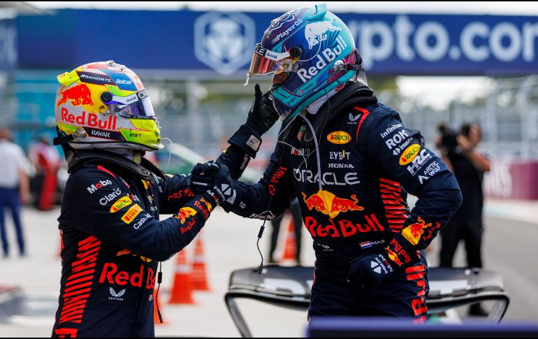 La lucha por el triunfo en el GP de Miami entre Verstappen y Pérez fue emocionante. AP/Matias J. Ocner