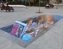 Christopher de Alba encargado de despacho de cultura de Zapopan destacó que esta galería refuerza la inclusión del arte en la vida cotidiana de las personas, sumando que se acerquen personas de todos los sectores sociales. EL INFORMADOR / A. Camacho