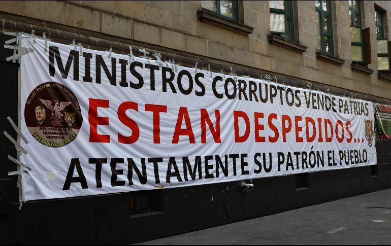 Los ministros de la Suprema Corte han sido criticados por el Presidente, y se espera una reacción en la conferencia 