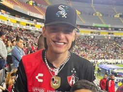 Peso Pluma volvió a refrendar su apoyo para el equipo de Atlas. Twitter/@ElPesoPluma