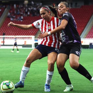 Lluvia de goles entre las Chivas y Tuzas