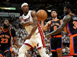 Jimmy Butler sigue siendo el jugador diferente sobre la duela, al comandar una nueva victoria de Miami ante los Knicks de Nueva York. AP/L. Sladky