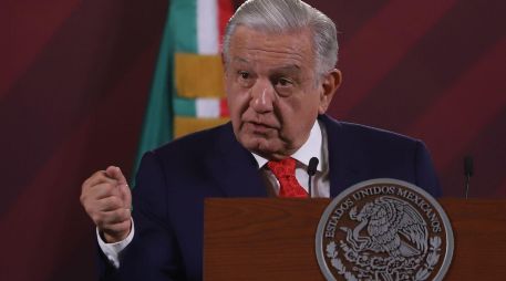 El Presidente López Obrador asegura que en el entorno conservador hay muchas presiones. SUN / B. Fregoso