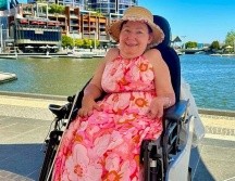 A los 43 años, Melanie decidió contratar a un profesional y tener sexo por primera vez. MELANIE