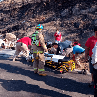 ¡Ahora por la libre a Vallarta! Accidente en carretera deja dos lesionados