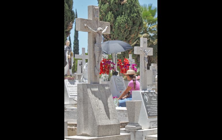 María que es hija única detalla que el proceso de duelo ha sido complicado porque durante dos años el cáncer no estuvo presente en el cuerpo de su madre. EL INFORMADOR / A. CamachoEL INFORMADOR / A. Camacho