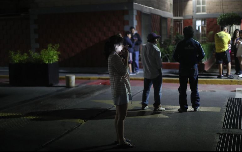 El sismo tuvo su epicentro en la misma Ciudad de México, por lo que no hubo tiempo para advertir a la población. EFE/S. Gutiérrez