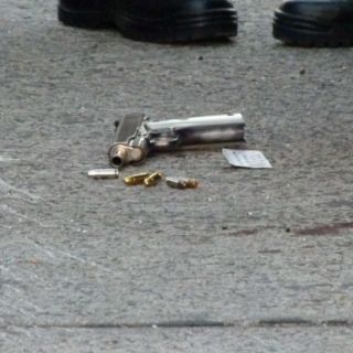 Atacan a tiros a dos policías y los asesinan en Tecomán, Colima