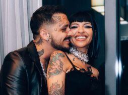 La revista TVyNovelas confirmó, a través de una fuente cercana, que la visita al lujoso local tenía que ver con la compra de un collar de araña con diamantes de 12 mm para Cazzu y una sonaja para su bebé. ESPECIAL