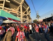 Hay mil 800 policías cuidando las inmediaciones del Estadio Jalisco por el encuentro entre Atlas vs Chivas. EL INFORMADOR/ PAOLA MENDOZA