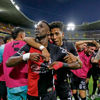 Atlas toma ligera ventaja gracias al gol de Quiñones