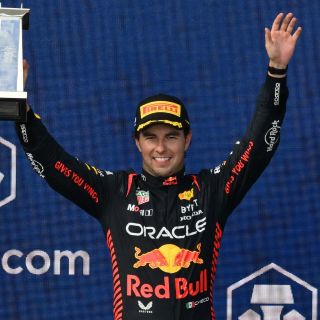 ¿Se va? Helmut Mark habla del futuro de Checo Pérez en Red Bull
