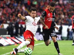 Alan Mozo y Brian Lozano, durante el partido de ida de los Cuartos de Final del Clausura 2023. IMAGO 7