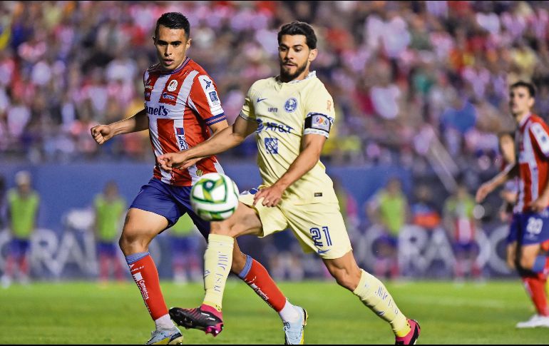 El campeón de goleo Henry Martín está en duda para el encuentro de hoy en el Azteca. IMAGO7