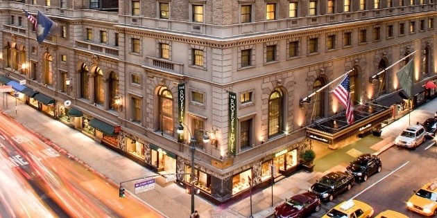 United States: The luxurious Roosevelt Hotel in New York will reopen to accommodate immigrants with children