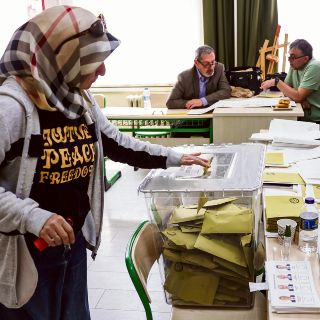 Erdogan adelanta en las elecciones de Turquía