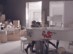 Shakira y sus hijos cantando 