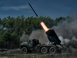 Según datos del Gobierno de Kiev, más de 480 niños ucranianos desde el inicio de la invasión rusa. AP/Libkos