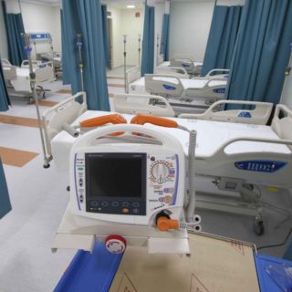 Suspenden dos clínicas en Matamoros por presuntos casos de meningitis